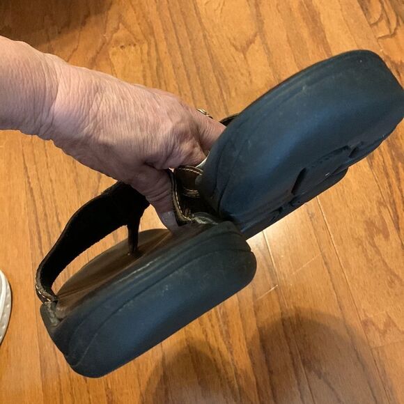 Men’s Size 13 Rockport sandals - Picture 5 of 8